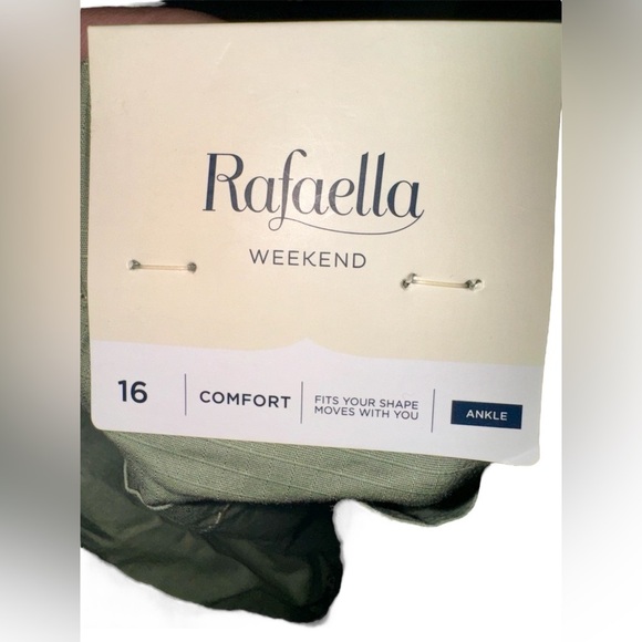 “RAFAELLA” Weekender Cargo Joggers Size 16 NWT 🏷️ - Picture 8 of 10
